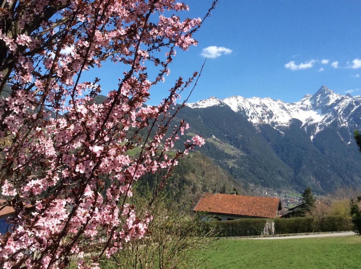 Comfortable Apartment In A Beautiful Surrounding Sautens Buitenkant foto